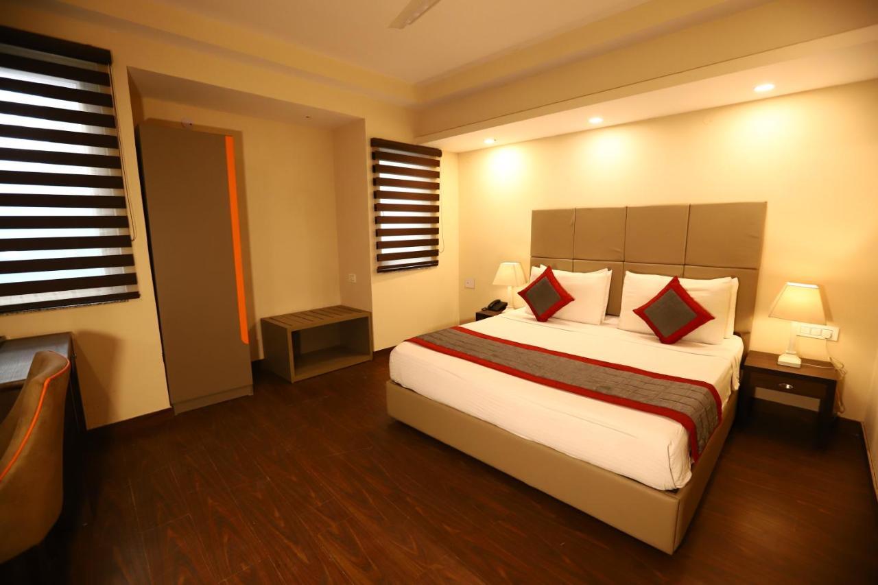 Hotel Azulo Inn Bhikaji Cama Place Delhi - Couple Friendly Local Ids Accepted New Delhi Exteriör bild