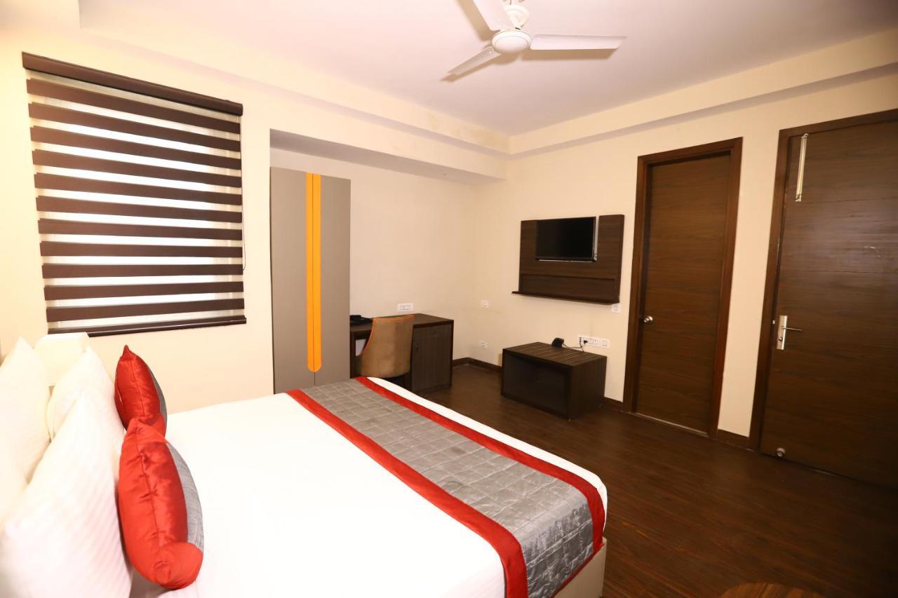 Hotel Azulo Inn Bhikaji Cama Place Delhi - Couple Friendly Local Ids Accepted New Delhi Exteriör bild