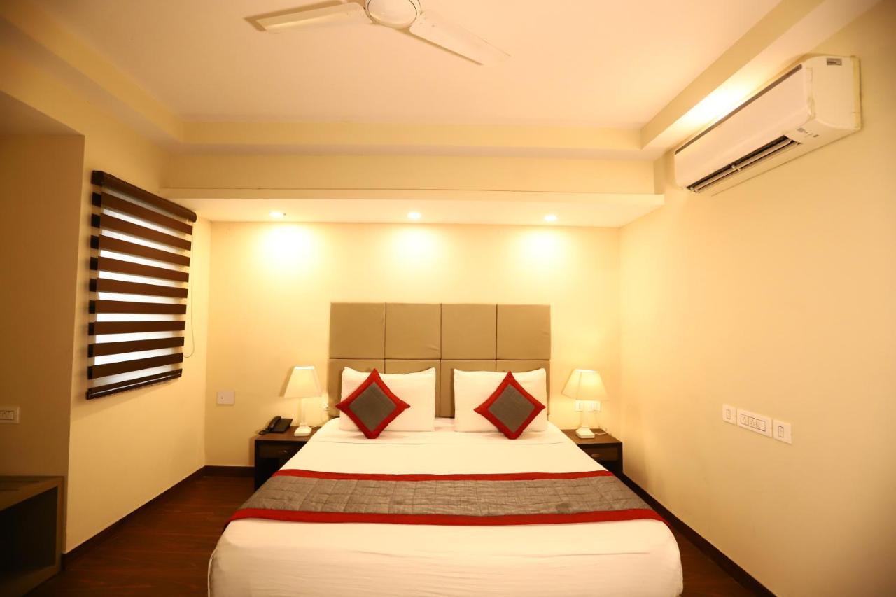 Hotel Azulo Inn Bhikaji Cama Place Delhi - Couple Friendly Local Ids Accepted New Delhi Exteriör bild