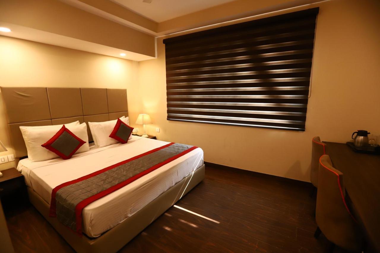 Hotel Azulo Inn Bhikaji Cama Place Delhi - Couple Friendly Local Ids Accepted New Delhi Exteriör bild