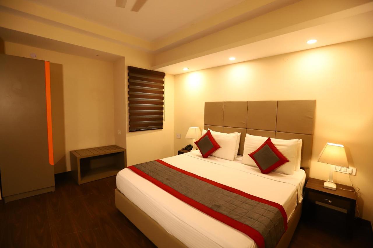 Hotel Azulo Inn Bhikaji Cama Place Delhi - Couple Friendly Local Ids Accepted New Delhi Exteriör bild