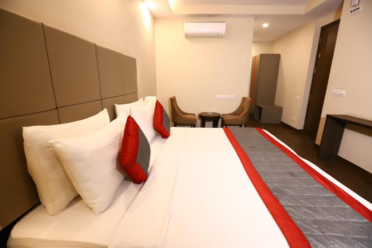 Hotel Azulo Inn Bhikaji Cama Place Delhi - Couple Friendly Local Ids Accepted New Delhi Exteriör bild